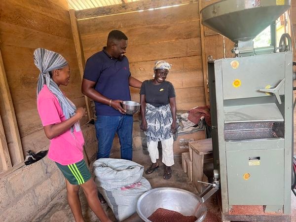 John Dumelo